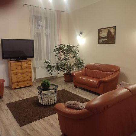 Szent Janos Apartman Makó Eksteriør billede